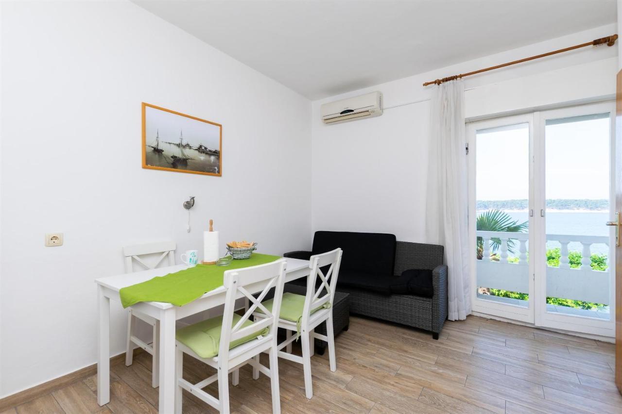 Apartments Biserka Barbat na Rabu Luaran gambar