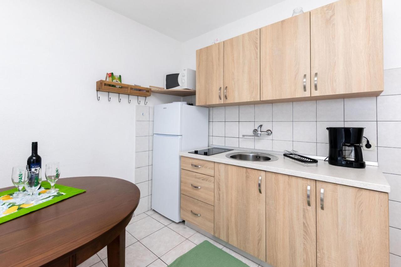 Apartments Biserka Barbat na Rabu Luaran gambar